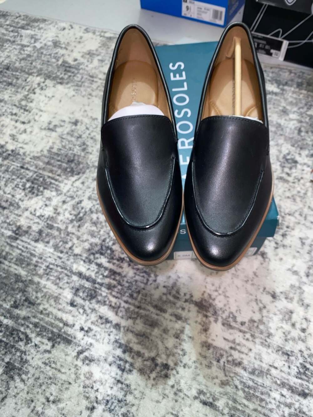 Aerosoles East Side Black Leather Loafers Size 8.5M